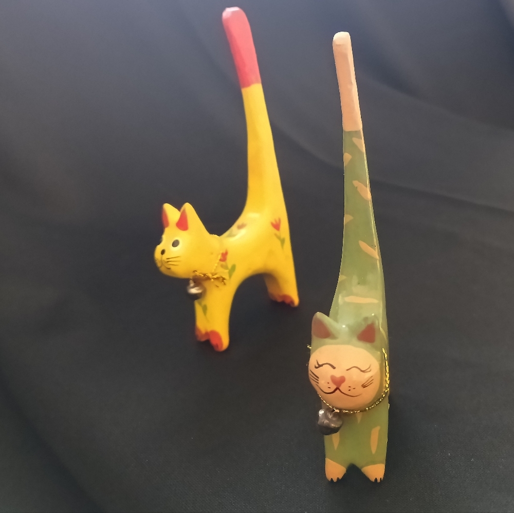 Two Handcrafted Wood Mini Cat Figurines - Green and Yellow - Picture 8 of 17